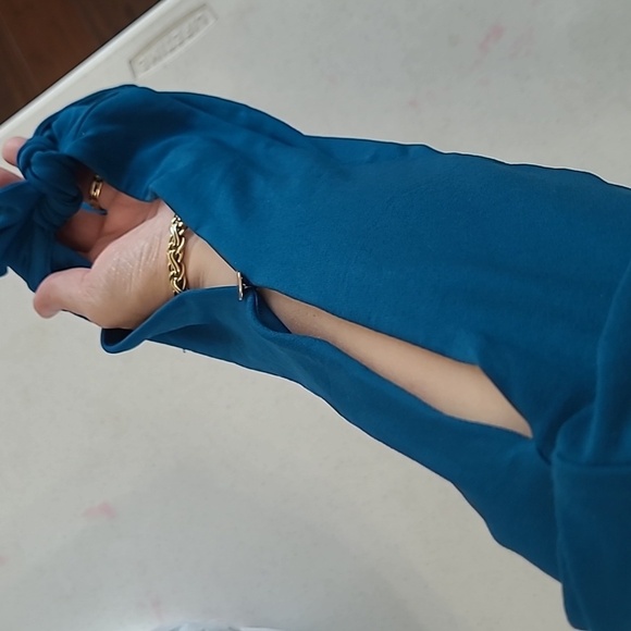 The Limited Teal Blouse with 3/4 Length  Open Sleeves size Large - Picture 3 of 7